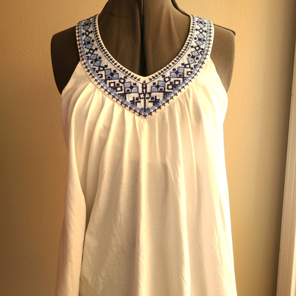 Victoria's Secret Bra Top White Blue Embroidered T Back Tank Top Size Large